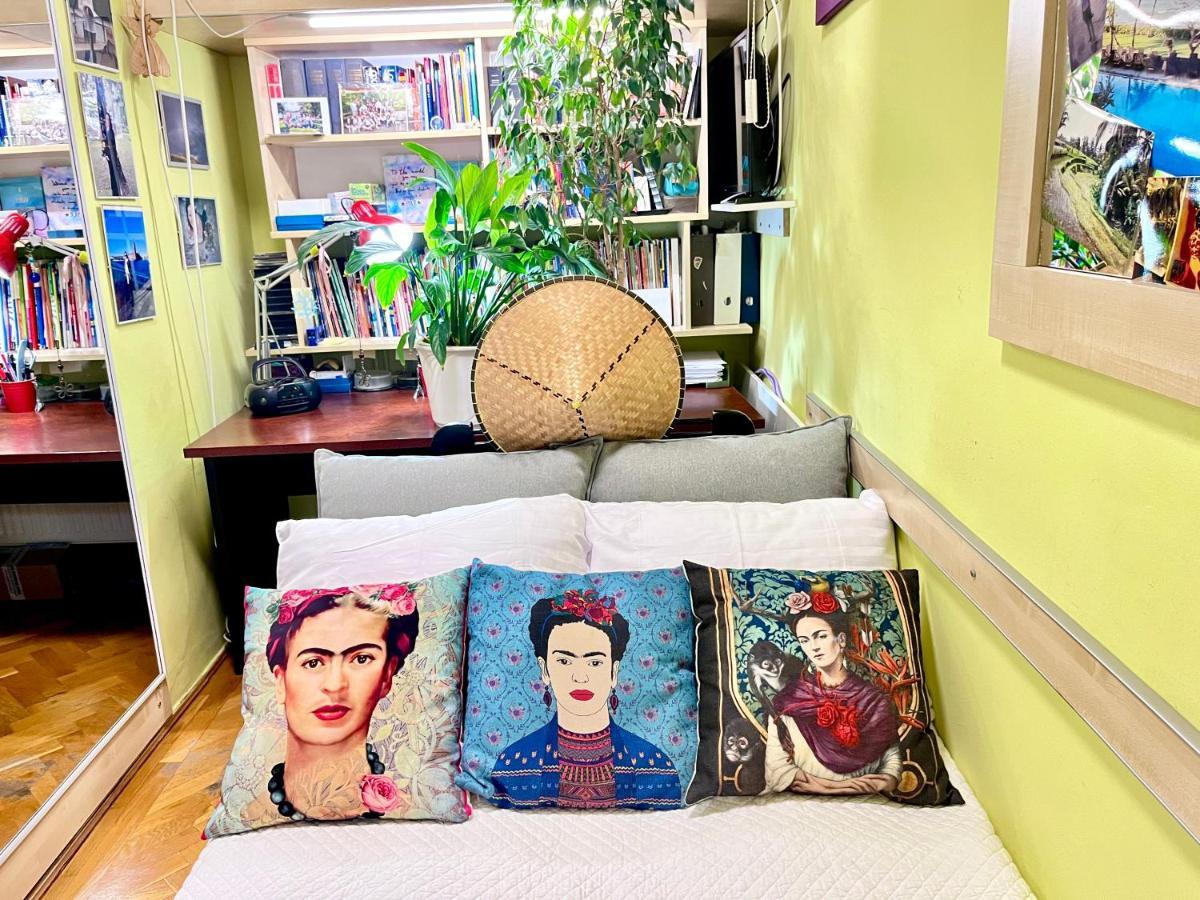 شقة Margaret Bridge Cosy Flat بودابست المظهر الخارجي الصورة
